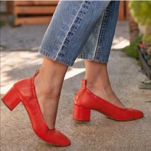 Everlane Day Heel in red - 7.5